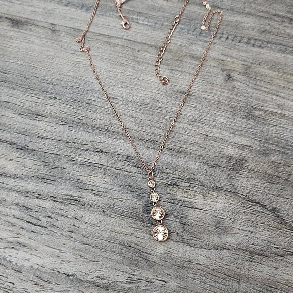 JCM Jacmel Mauritius Rose Gold Tone Graduating Crystal Pendent And Necklace - Picture 6 of 6
